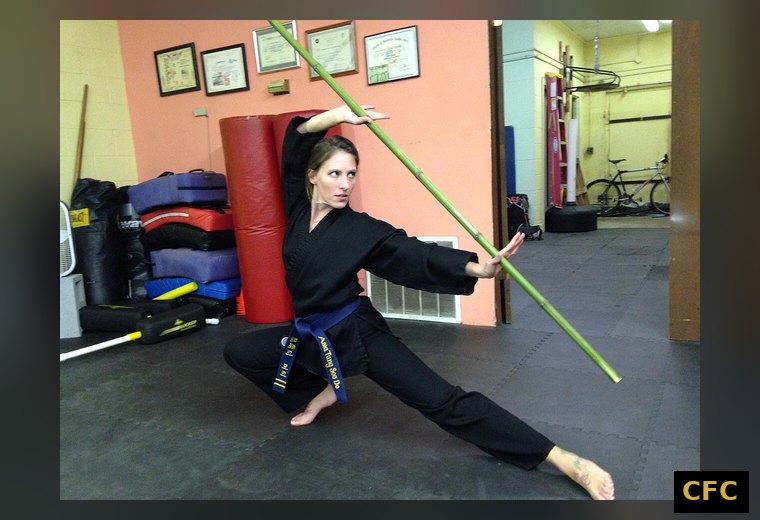 Tang-Soo-Do-Training mit Langstock im Kwoon